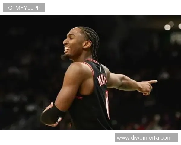 2019年NBA常规赛精彩对决雄鹿队与76人队的巅峰较量回顾 2019年NBA常规赛精彩对决雄鹿队与76人队的巅峰较量回顾