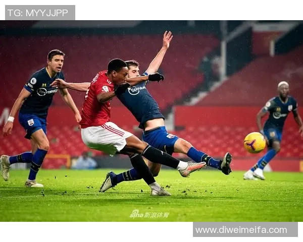 英超第14轮南安普顿对曼联精彩直播全程回顾与分析